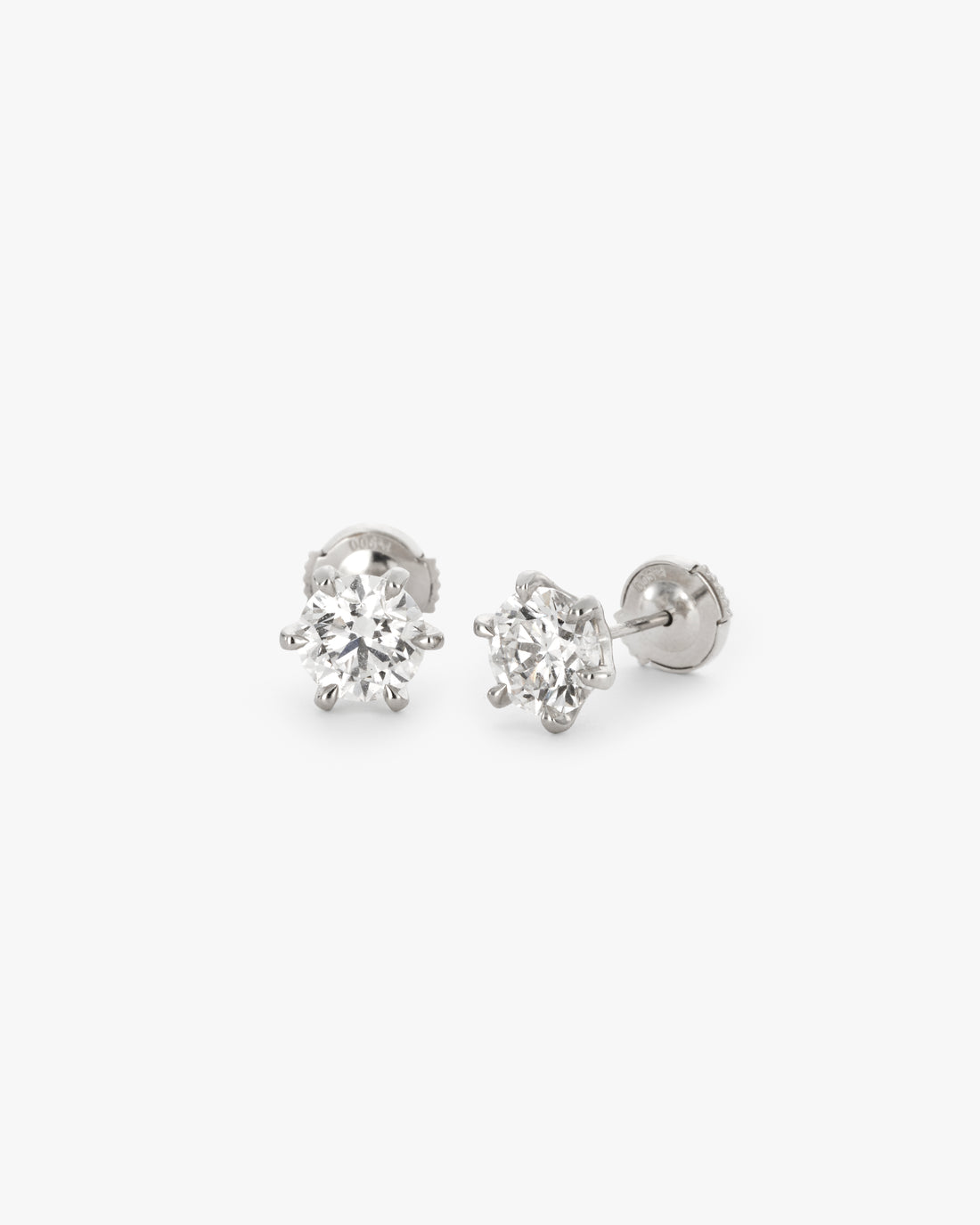 1.0ct ラウンドシェイプ ダイヤモンド ピアス